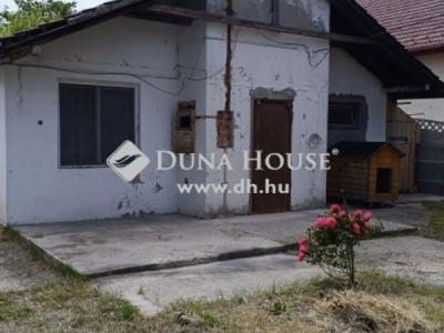 Eladó családi ház - 2225 Üllő