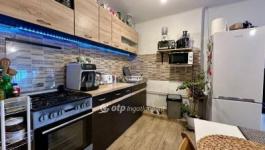 Eladó családi ház Üllő