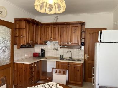 Eladó lakás - 6000 Kecskemét, Szent Miklós utca