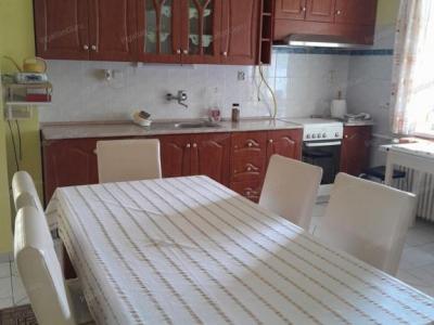 Eladó családi ház - 6000 Kecskemét