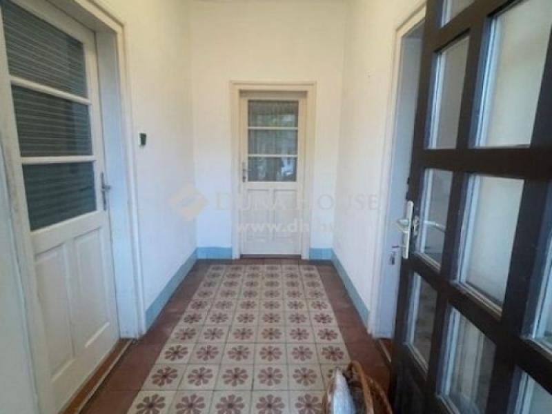 Eladó családi ház Budapest
