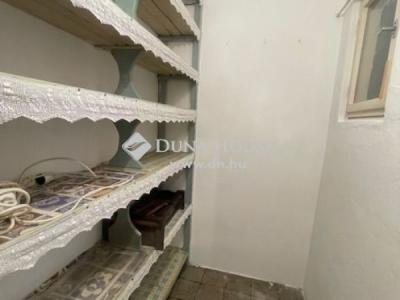 Eladó családi ház Budapest