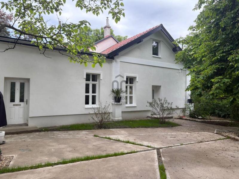 Eladó családi ház Budapest
