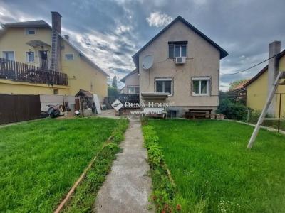 Eladó családi ház Pomáz