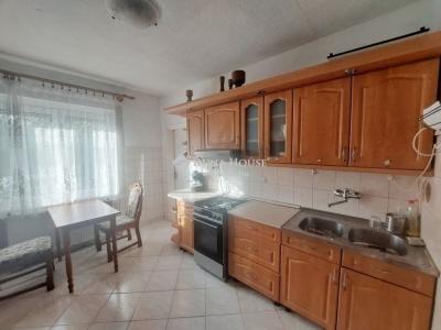 Eladó családi ház Pomáz