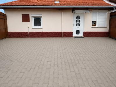Eladó családi ház Tiszakécske