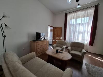Eladó lakás - 7621 Pécs, Irgalmasok utcája