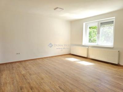 Eladó lakás - 7625 Pécs