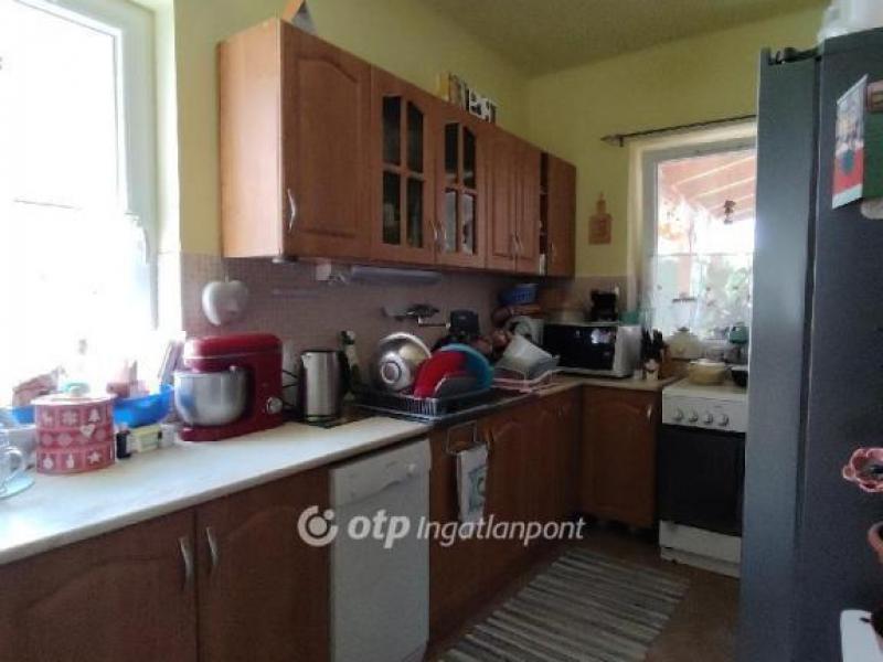 Eladó családi ház Egerág