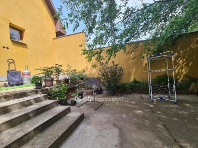 Eladó családi ház - 4034 Debrecen