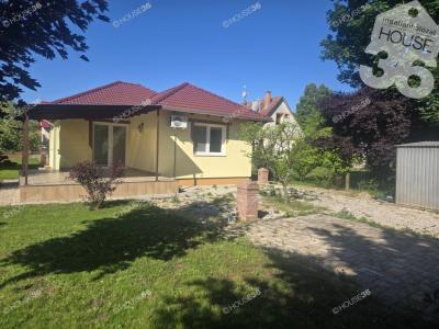 Kiadó családi ház - 6000 Kecskemét