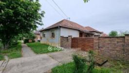 Eladó családi ház Balmazújváros