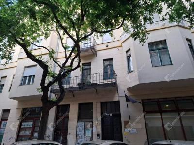 Eladó lakás - 1081 Budapest, VIII. kerület , Kisfaludy utca