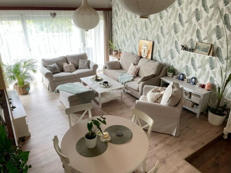 Eladó családi ház Maglód