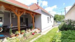 Eladó családi ház Egerág