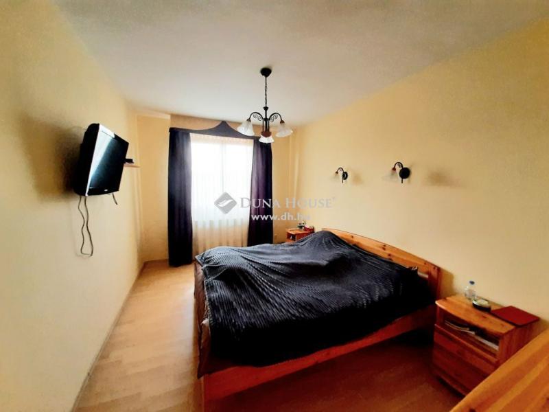 Eladó családi ház Vecsés