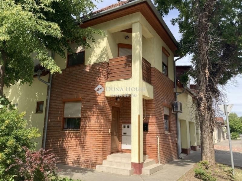 Eladó lakás Kecskemét