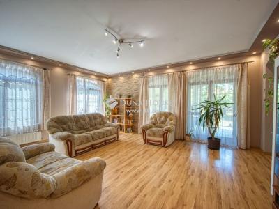 Eladó családi ház Monor