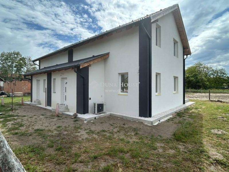 Eladó ikerház Vasad