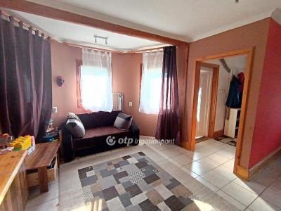 Eladó családi ház - 5081 Szajol