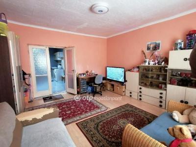 Eladó családi ház - 5000 Szolnok