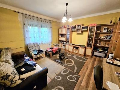 Eladó családi ház - 2360 Gyál