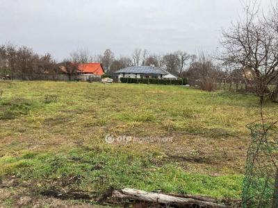 Eladó lakóövezeti telek - 2700 Cegléd