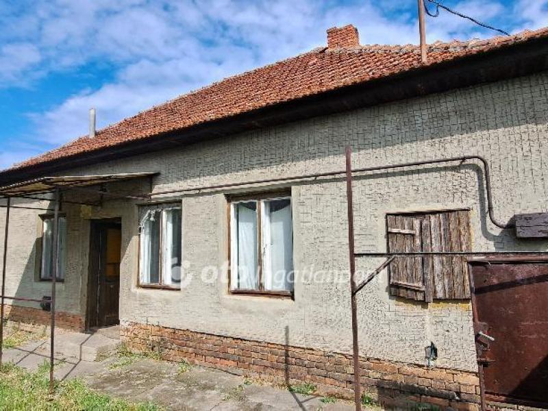 Eladó családi ház Kunágota