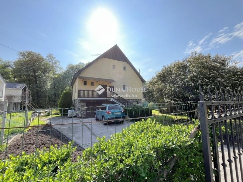 Eladó ikerház Szentendre