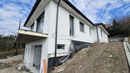 Eladó családi ház Szentendre