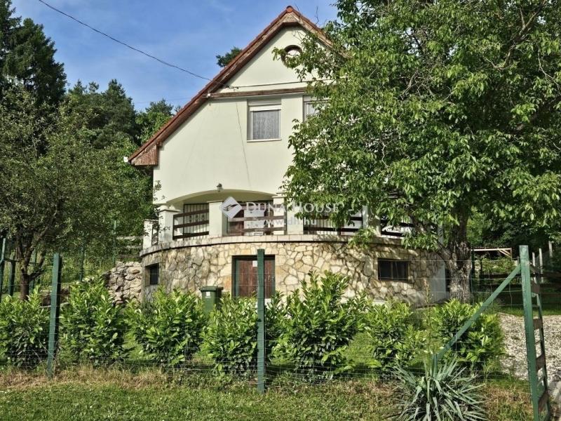 Eladó családi ház Orfű