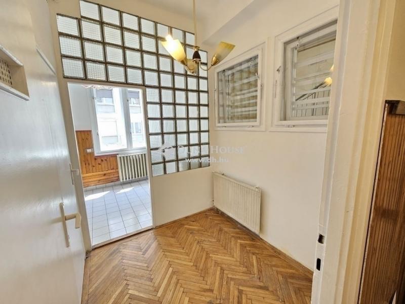 Eladó lakás Budapest