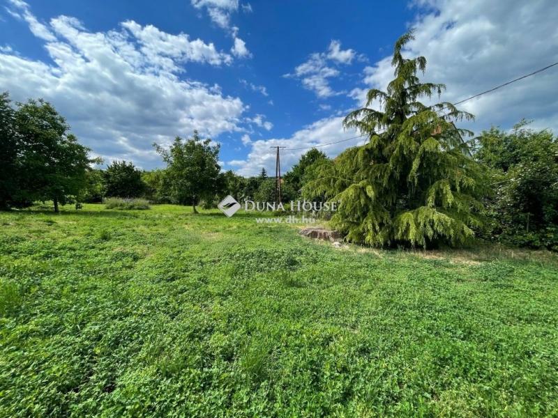 Eladó lakóövezeti telek Balatonalmádi