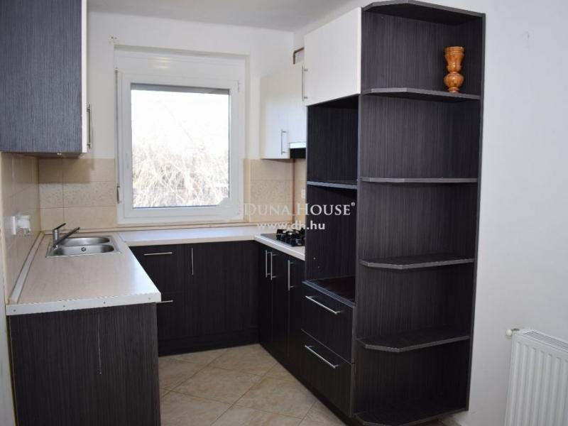 Eladó lakás Siófok