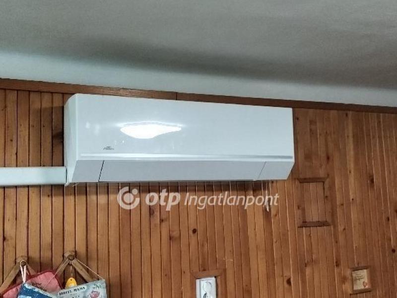 Eladó családi ház Szil