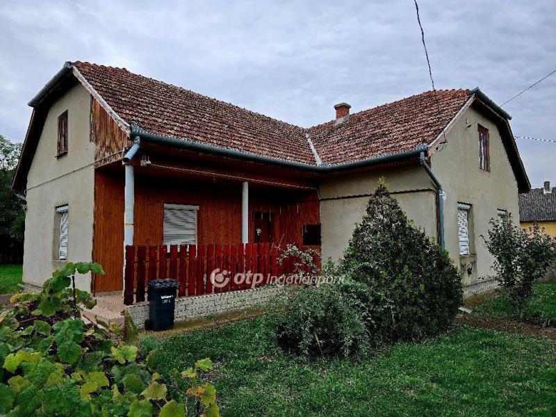 Eladó családi ház Cibakháza