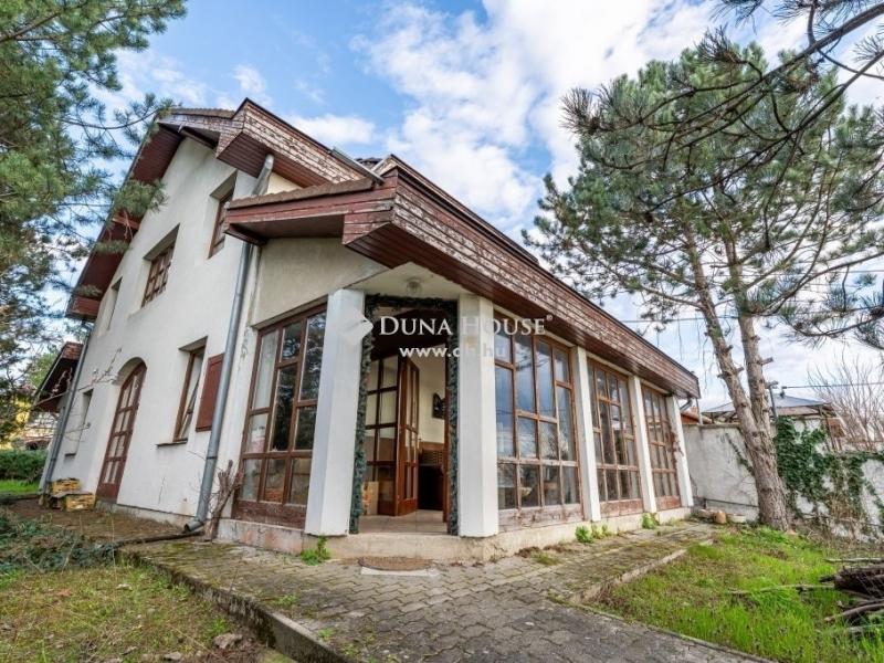 Eladó családi ház Dunakeszi