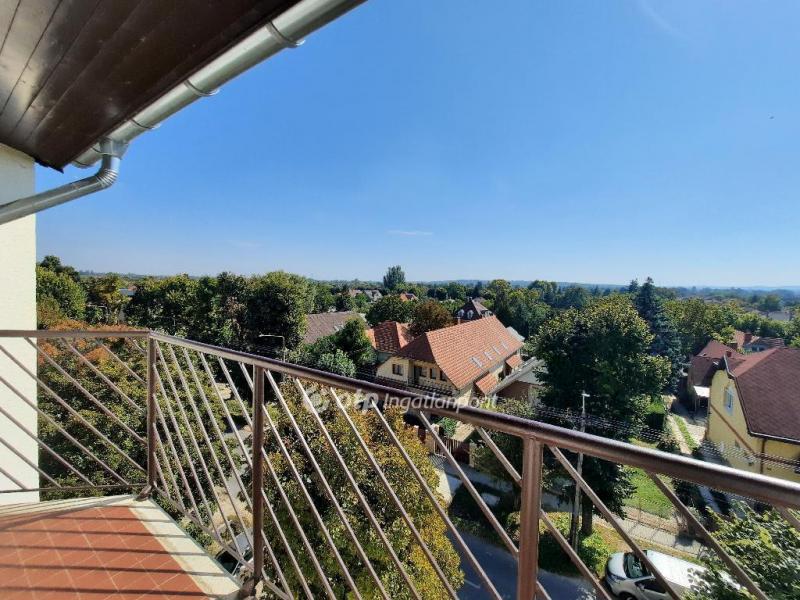 Eladó lakás Siófok