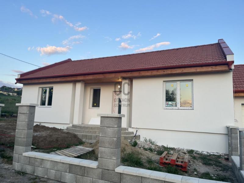 Eladó ikerház Szada
