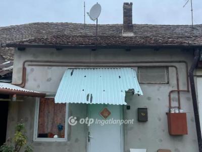 Eladó lakás Nagykőrös