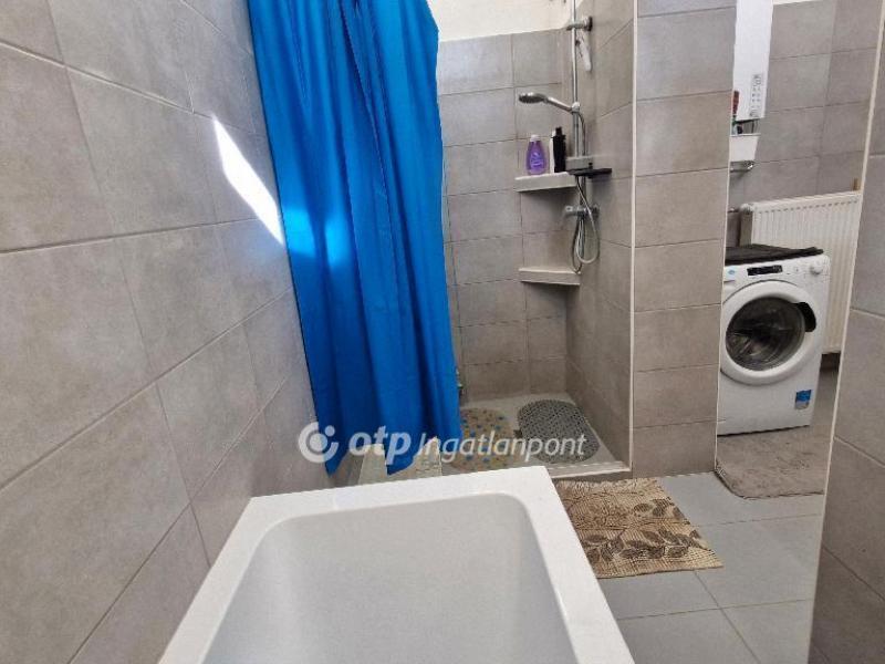 Eladó lakás Nagykőrös