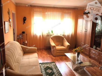 Eladó lakás Kecskemét