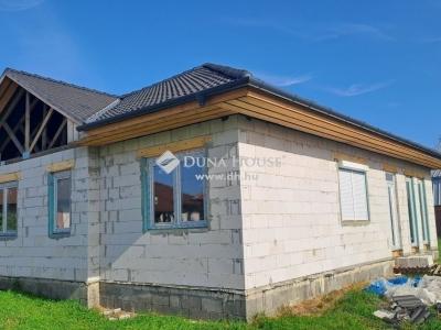 Eladó családi ház Pilis