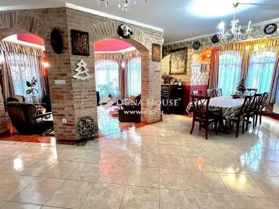 Eladó családi ház Budapest