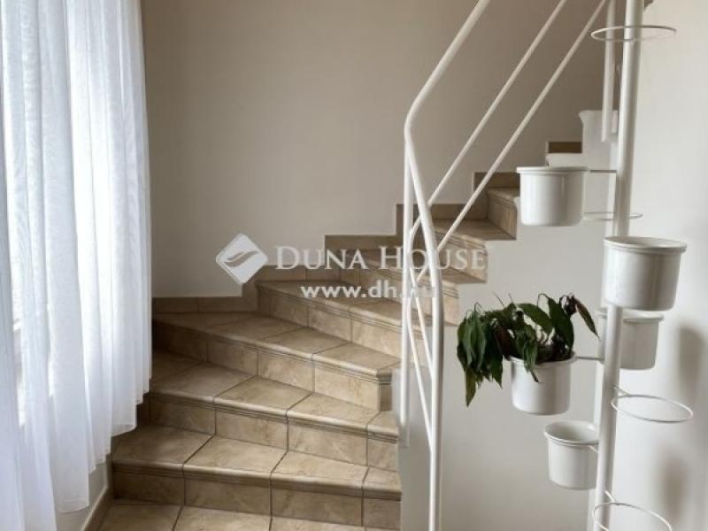 Eladó családi ház Budapest