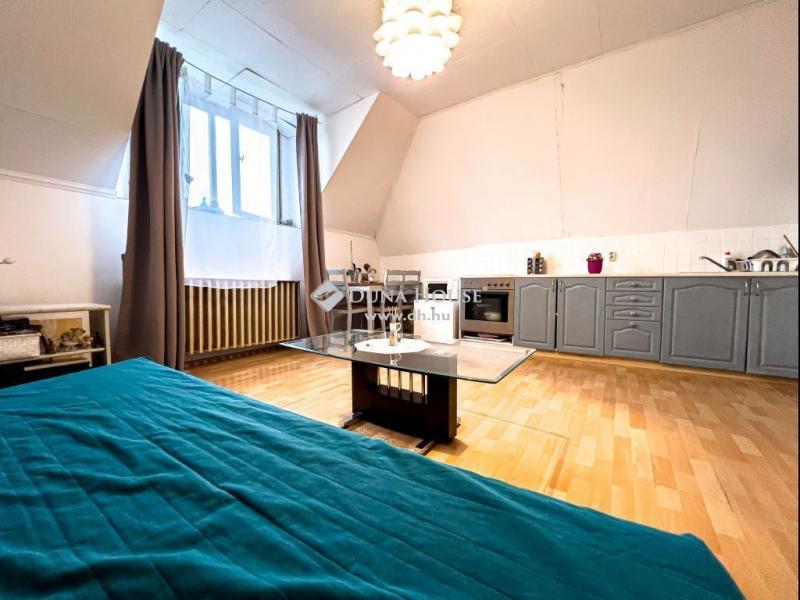 Eladó családi ház Budapest
