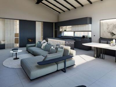 Eladó családi ház Budapest