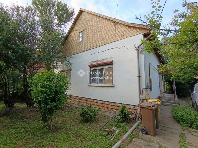 Eladó családi ház Szeged
