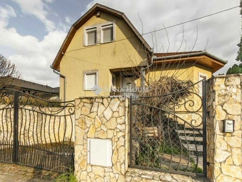 Eladó családi ház Kecskemét