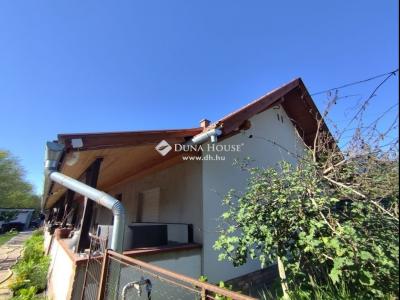 Eladó családi ház Ócsa